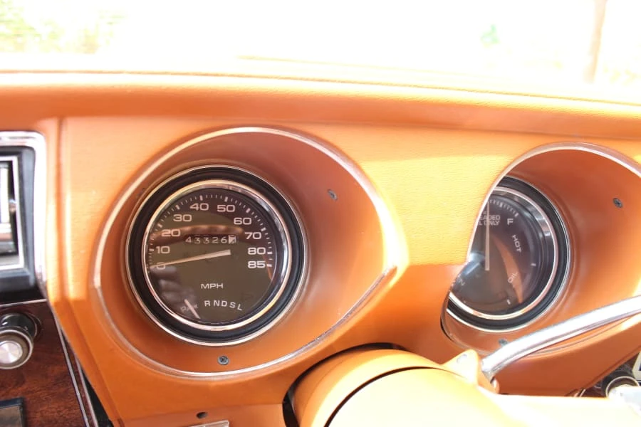1977 Oldsmobile Cutlass Supreme - Image 4 of 9