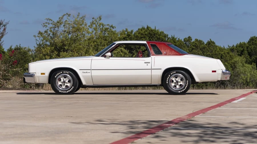 1977 Oldsmobile Cutlass Supreme - Image 2 of 12