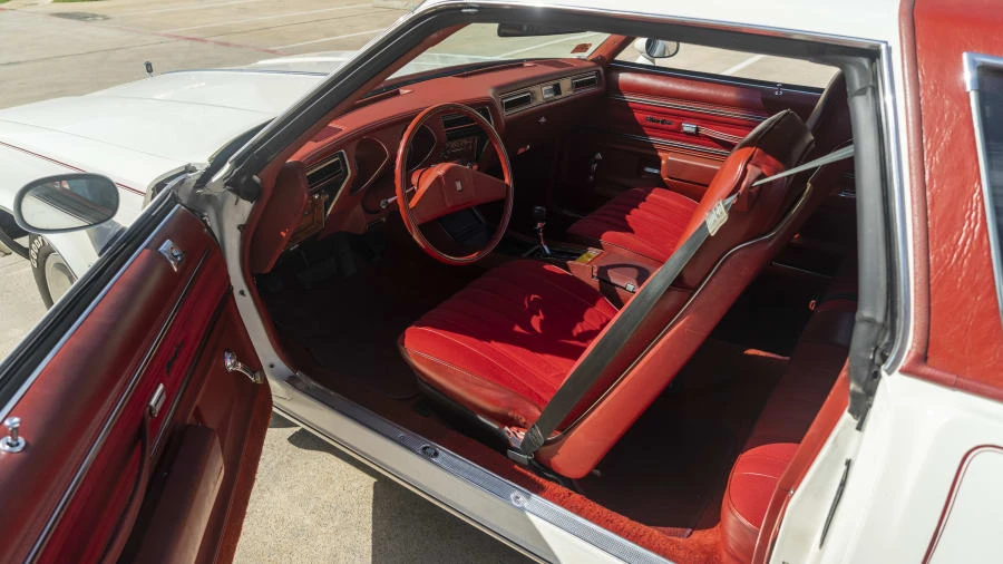 1977 Oldsmobile Cutlass Supreme - Image 4 of 12