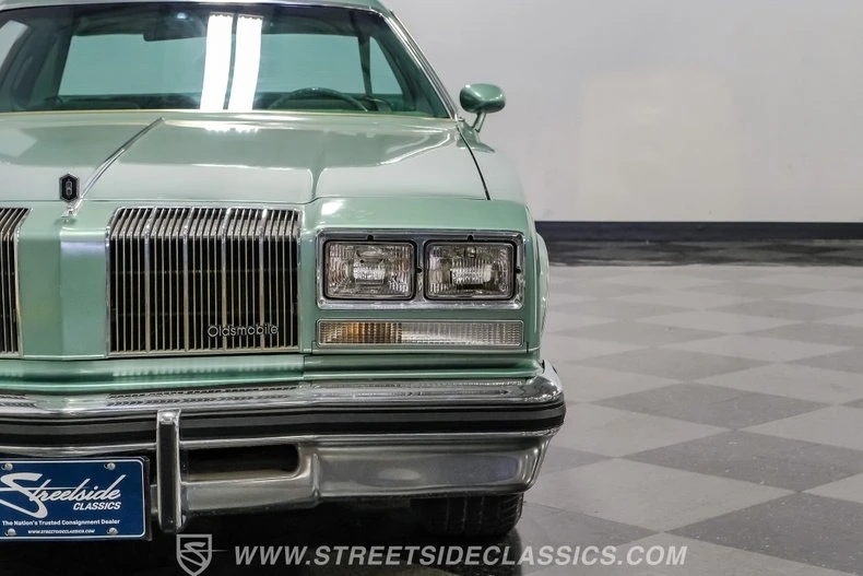 1977 Oldsmobile Cutlass Supreme - Image 17 of 31