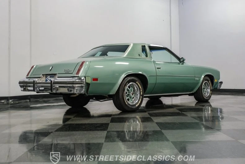 1977 Oldsmobile Cutlass Supreme - Image 24 of 31
