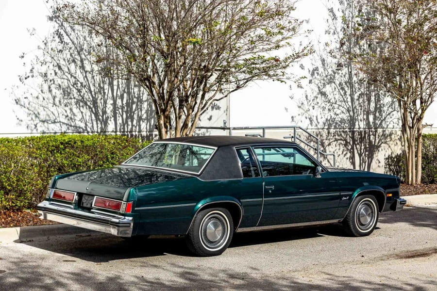 1977 Oldsmobile 88 - Image 11 of 12