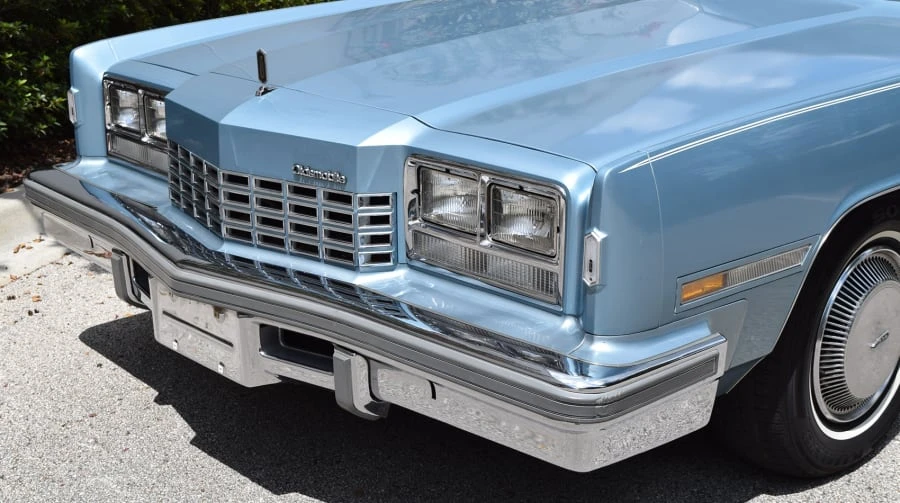 1977 Oldsmobile Toronado - Image 9 of 12
