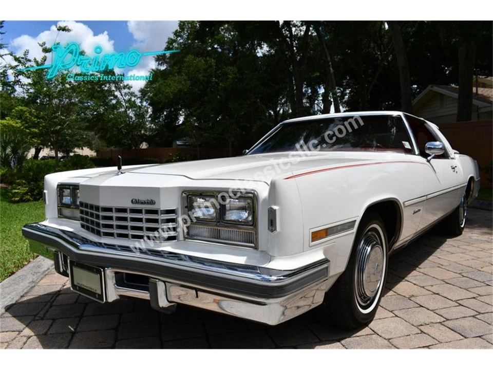 1977 Oldsmobile Toronado - Image 2 of 31