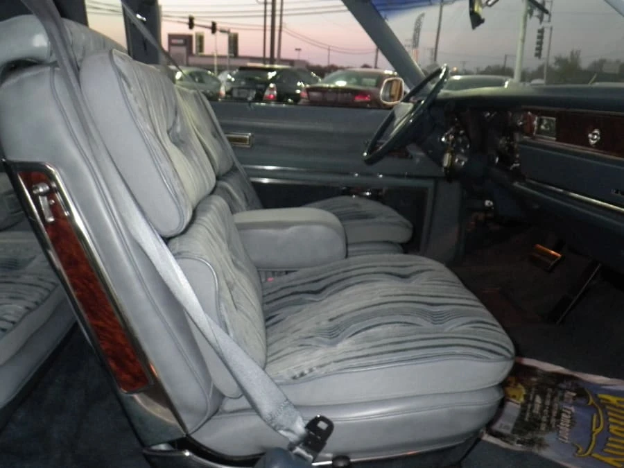 1977 Oldsmobile Toronado - Image 5 of 8