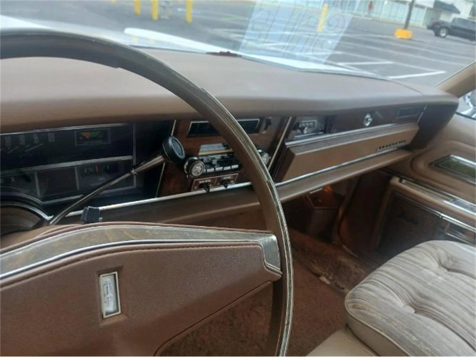 1977 Oldsmobile Toronado - Image 4 of 10