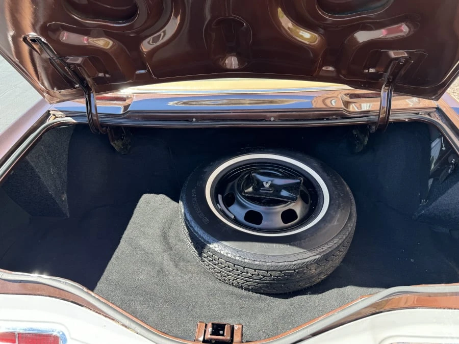 1977 Oldsmobile Toronado - Image 10 of 10