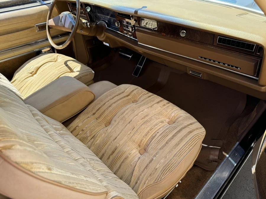 1977 Oldsmobile Toronado - Image 6 of 10
