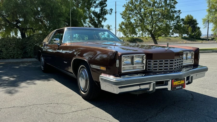 1977 Oldsmobile Toronado - Image 2 of 13