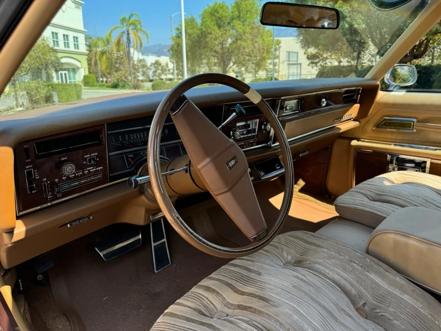 1977 Oldsmobile Toronado - Image 9 of 13