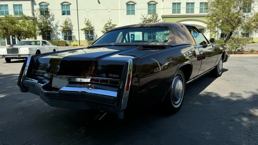 1977 Oldsmobile Toronado - Image 4 of 13