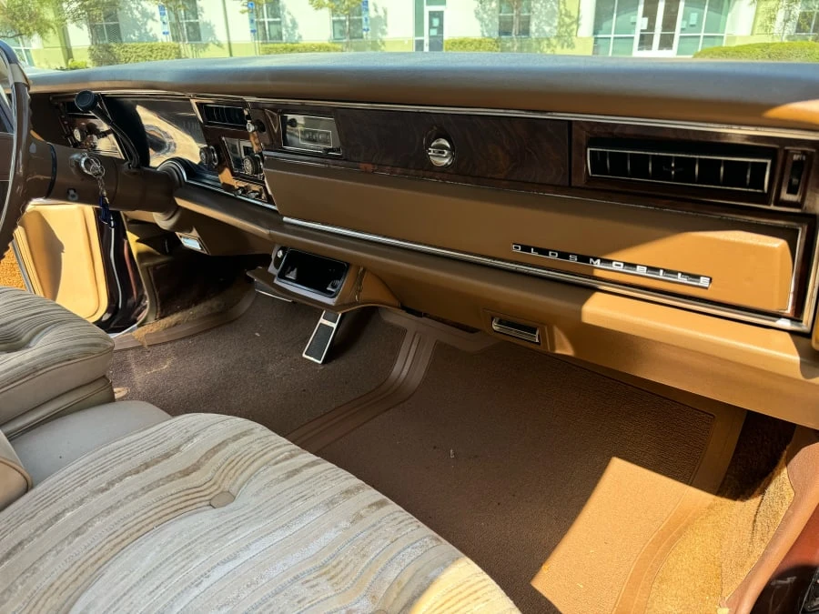 1977 Oldsmobile Toronado - Image 8 of 13