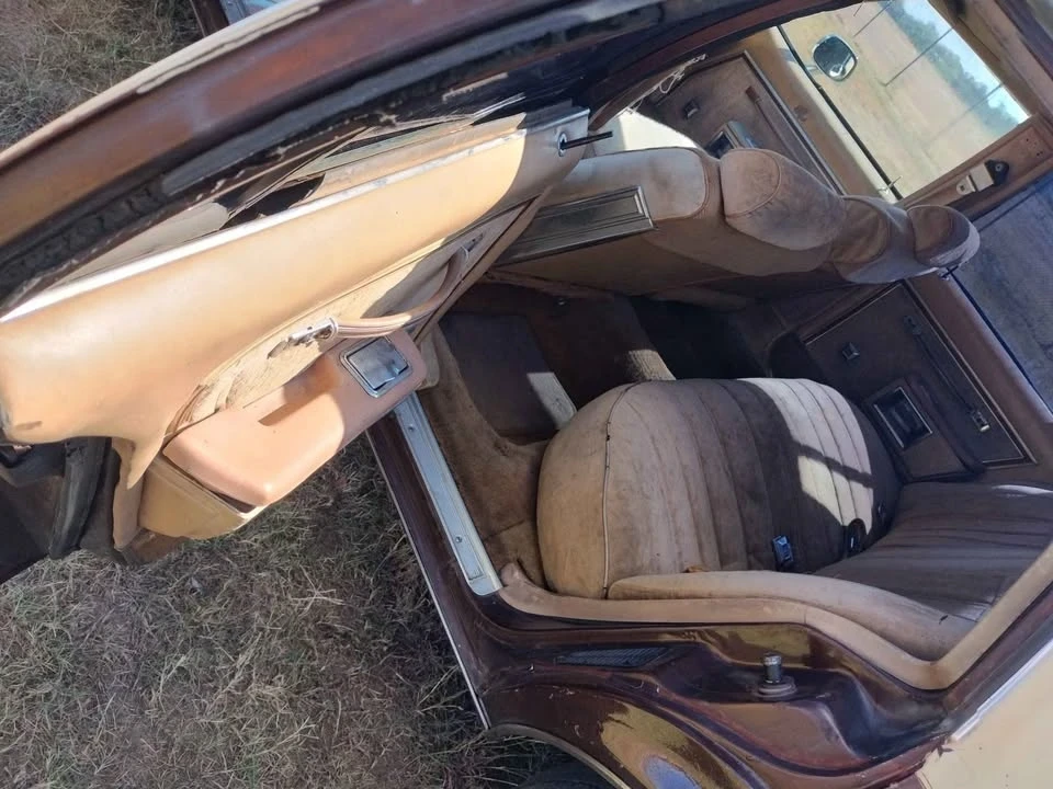1977 Oldsmobile 88 - Image 16 of 18