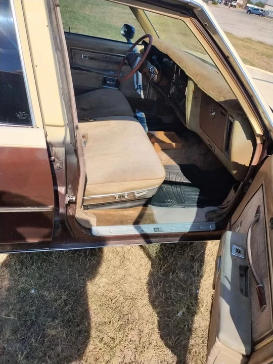 1977 Oldsmobile 88 - Image 17 of 18