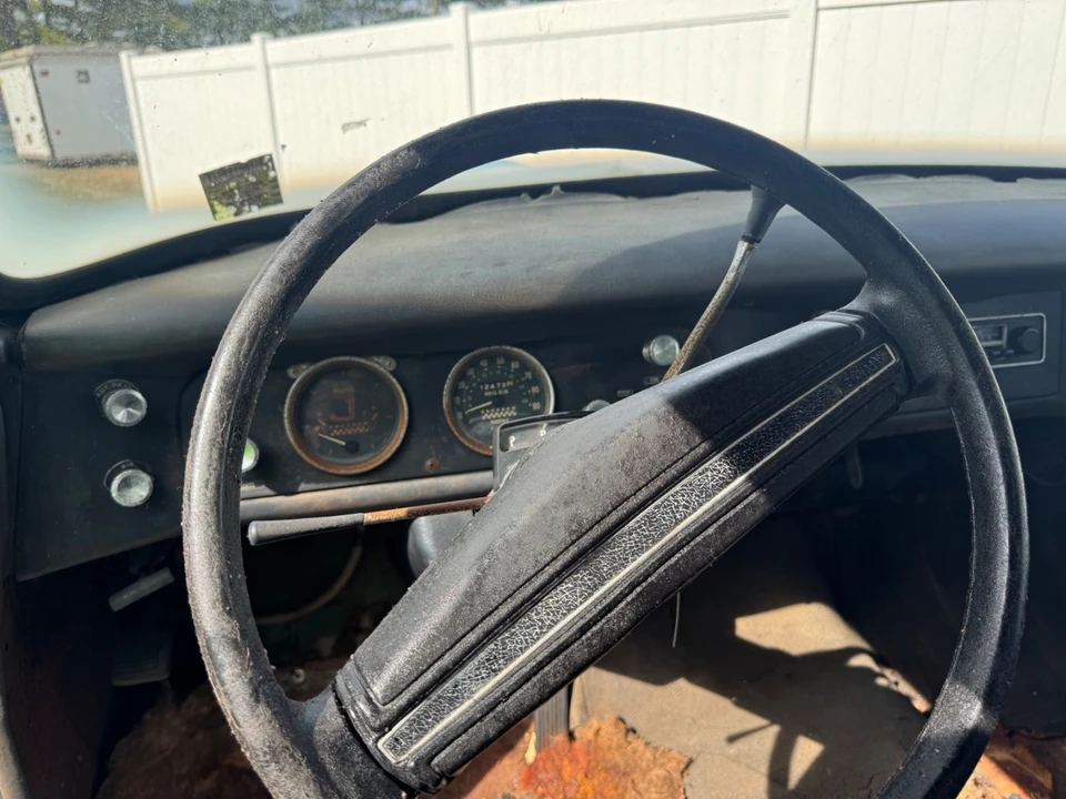 1977 Checker - Image 12 of 17