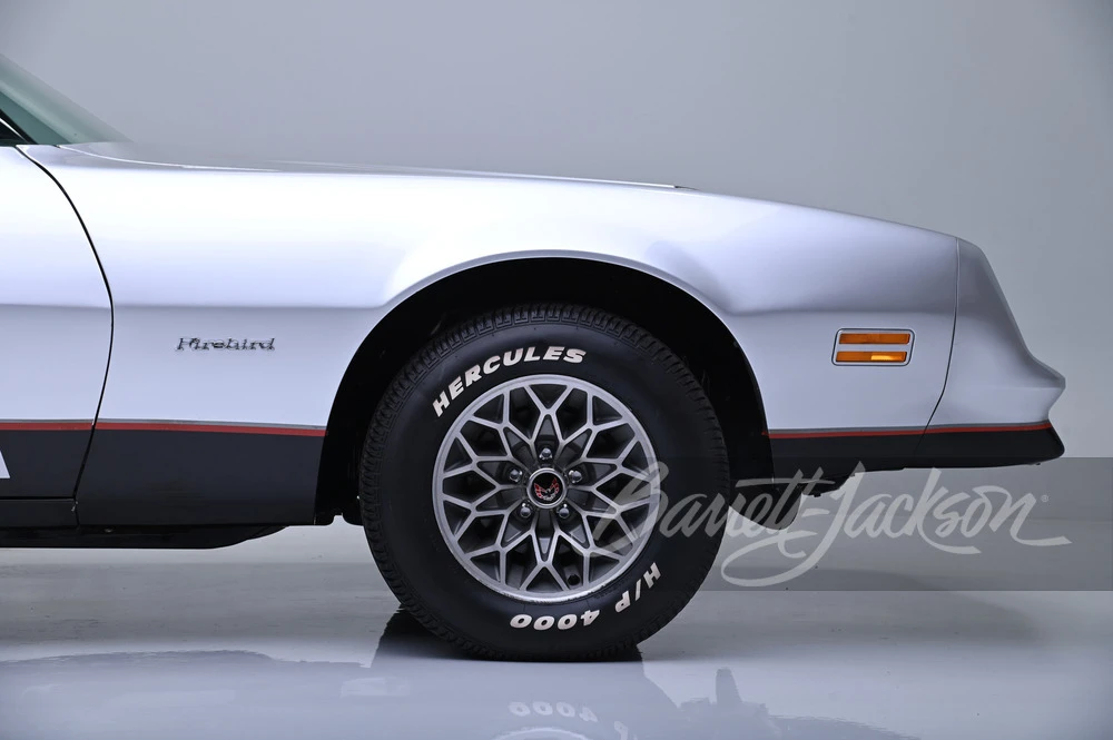 1977 Pontiac Firebird 2nd Gen - Image 9 of 31