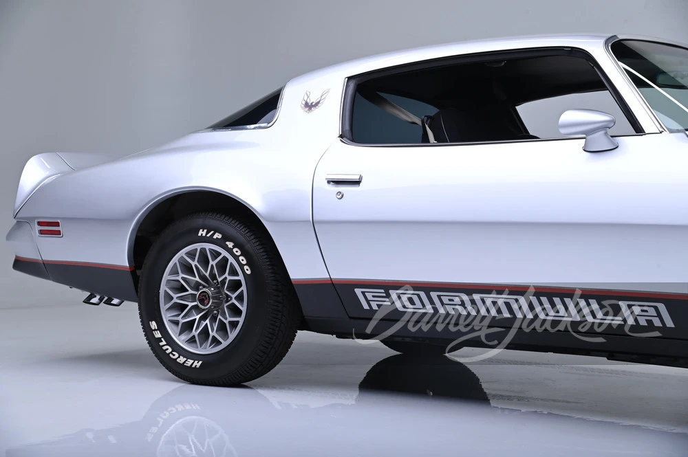 1977 Pontiac Firebird 2nd Gen - Image 15 of 31