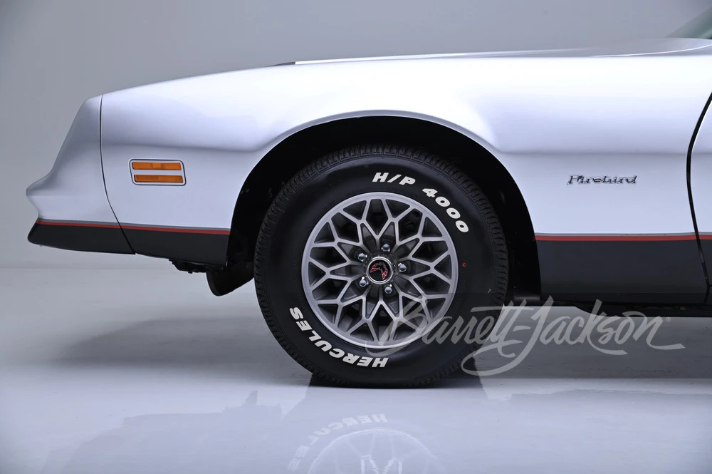 1977 Pontiac Firebird 2nd Gen - Image 16 of 31
