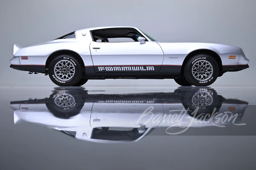 1977 Pontiac Firebird 2nd Gen - Image 24 of 31