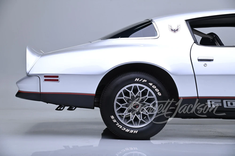 1977 Pontiac Firebird 2nd Gen - Image 26 of 31