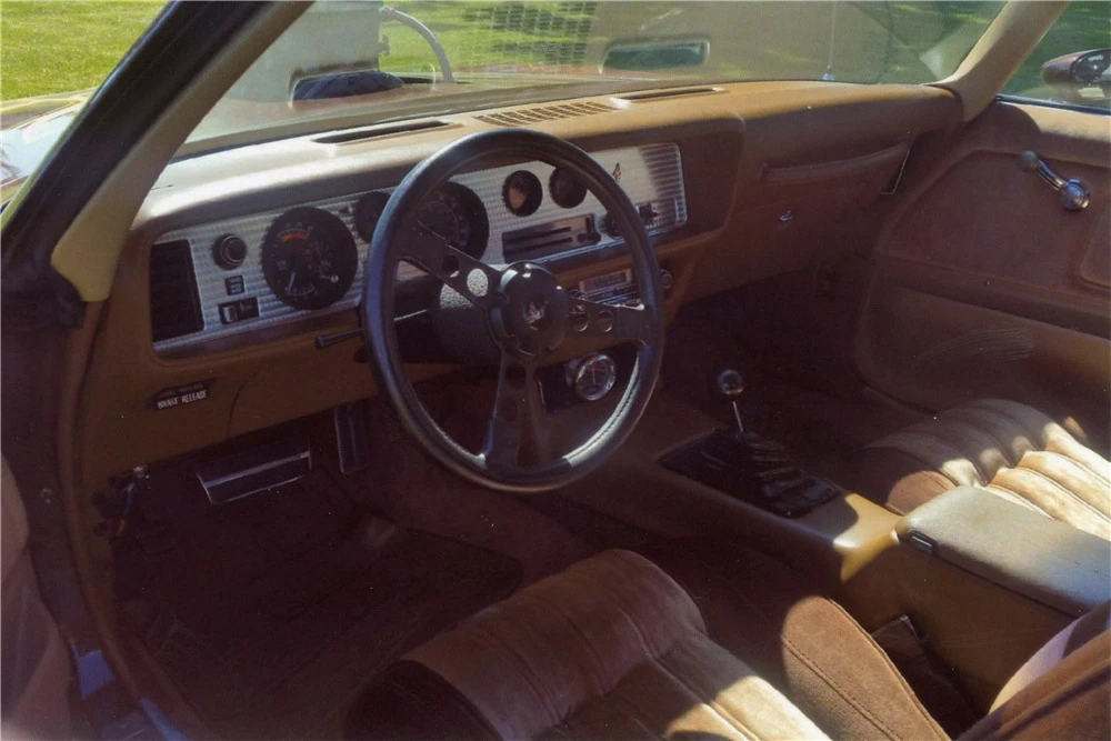 1977 Pontiac Firebird Trans Am 2nd Gen - Image 4 of 4