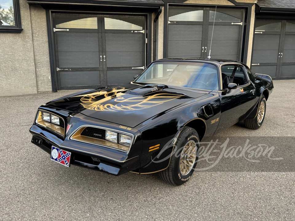1977 Pontiac Firebird Trans Am 2nd Gen - Image 25 of 28