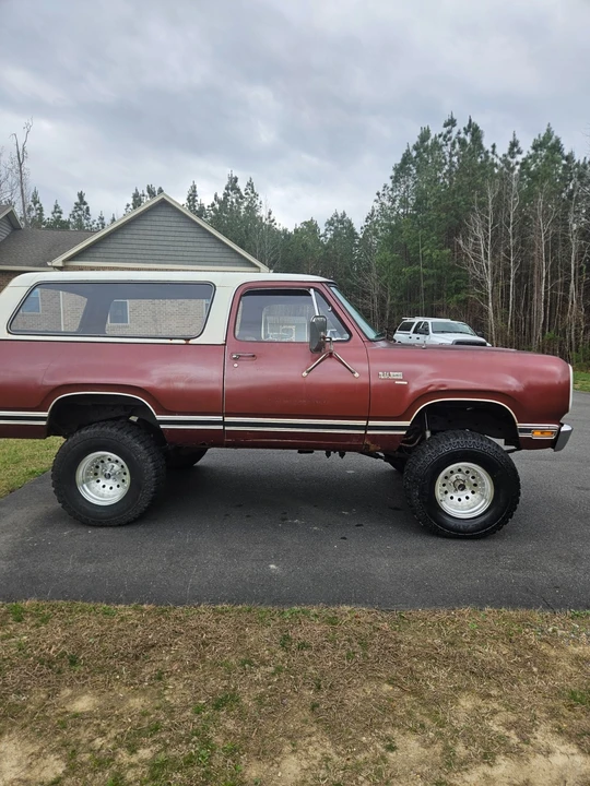 1977 Plymouth Trail Duster - Image 2 of 21