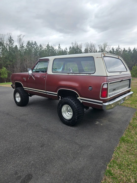 1977 Plymouth Trail Duster - Image 10 of 21