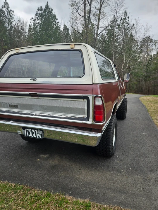 1977 Plymouth Trail Duster - Image 4 of 21