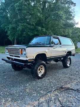 1977 Plymouth Trailduster 440