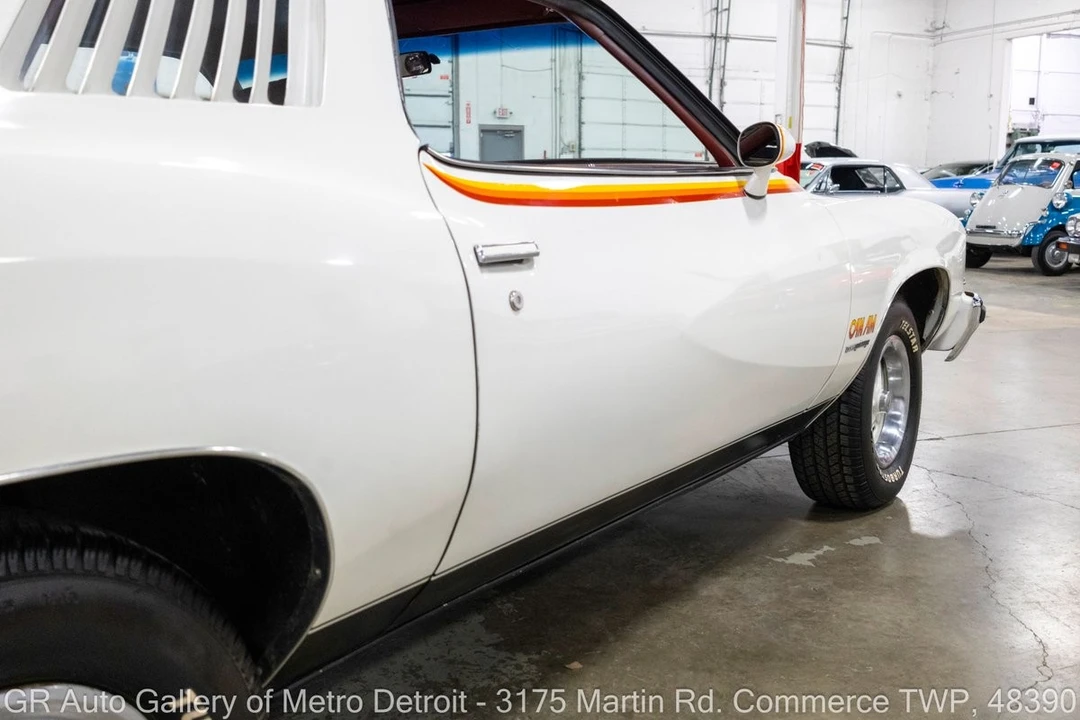 1977 Pontiac Firebird - Image 23 of 31