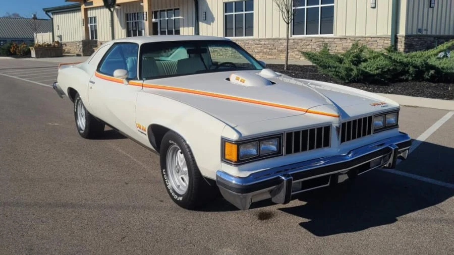 1977 Pontiac LeMans 4th+ Gen - Image 13 of 31