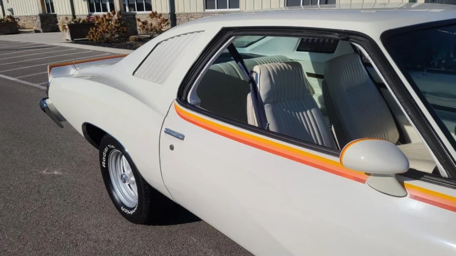 1977 Pontiac LeMans 4th+ Gen - Image 17 of 31