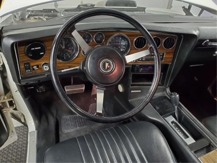 1977 Pontiac LeMans 4th+ Gen - Image 4 of 8