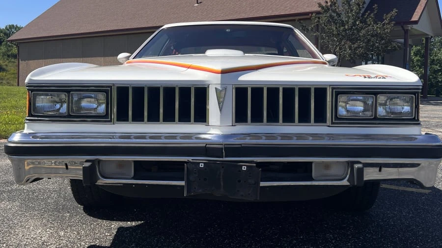1977 Pontiac LeMans 4th+ Gen - Image 2 of 19