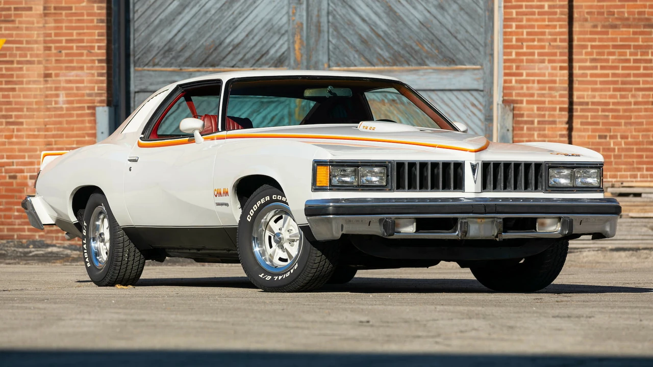 1977 Pontiac LeMans 4th+ Gen - Image 23 of 31