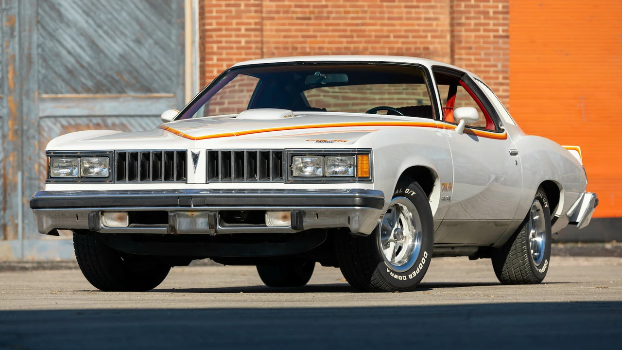 1977 Pontiac LeMans 4th+ Gen - Image 28 of 31