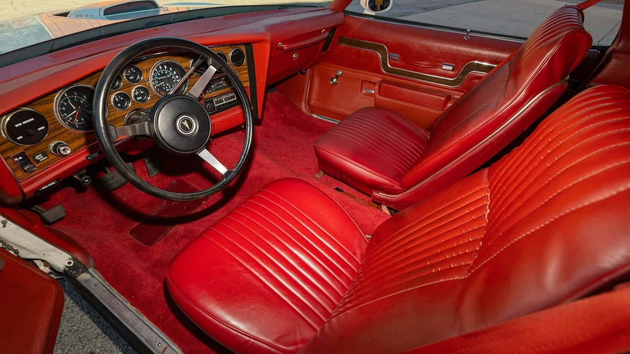 1977 Pontiac LeMans 4th+ Gen - Image 4 of 31