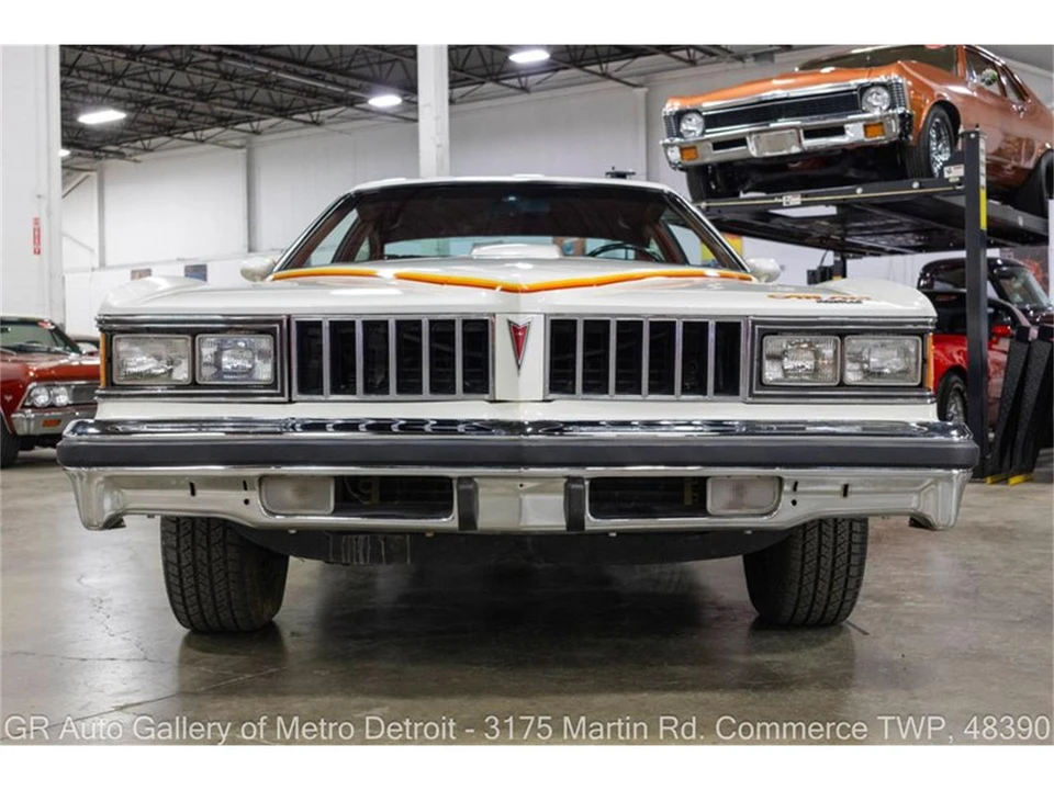 1977 Pontiac Firebird - Image 12 of 31
