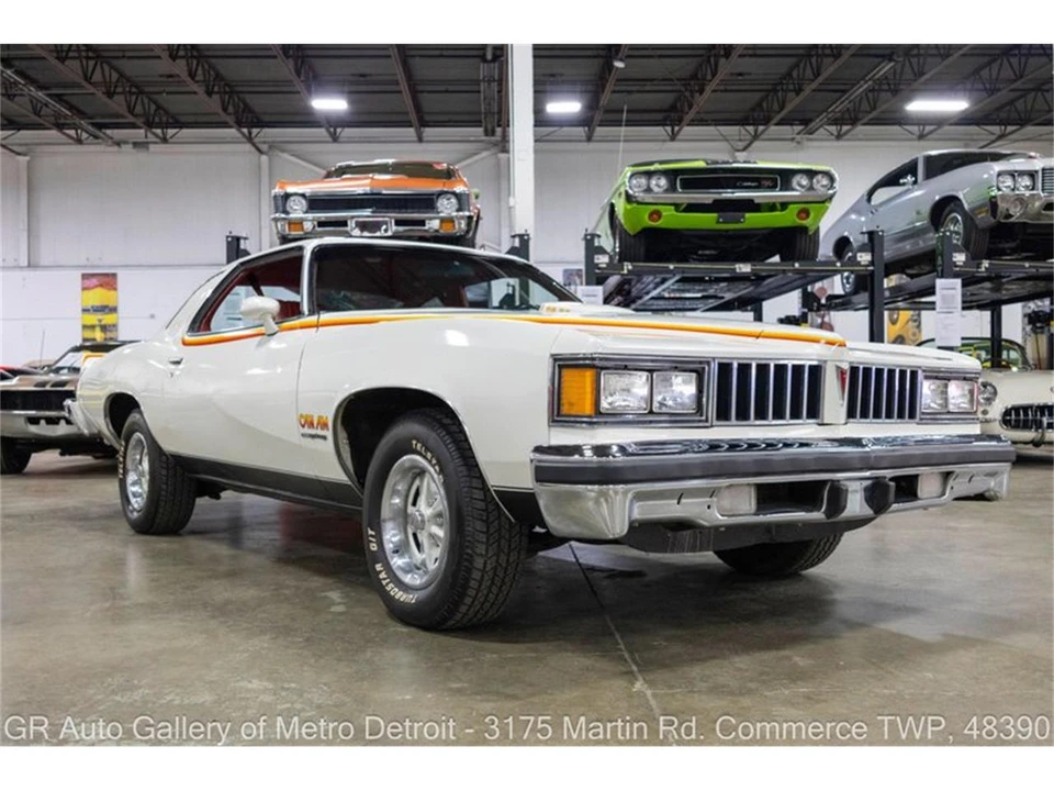 1977 Pontiac Firebird - Image 10 of 31