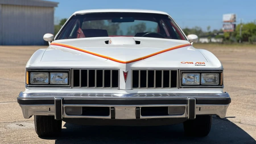 1977 Pontiac LeMans 4th+ Gen - Image 4 of 30