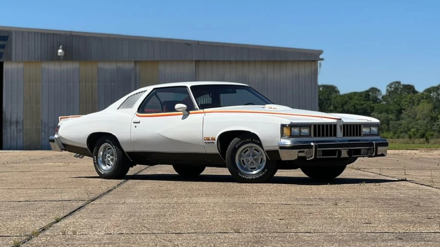 1977 Pontiac LeMans 4th+ Gen - Image 7 of 30