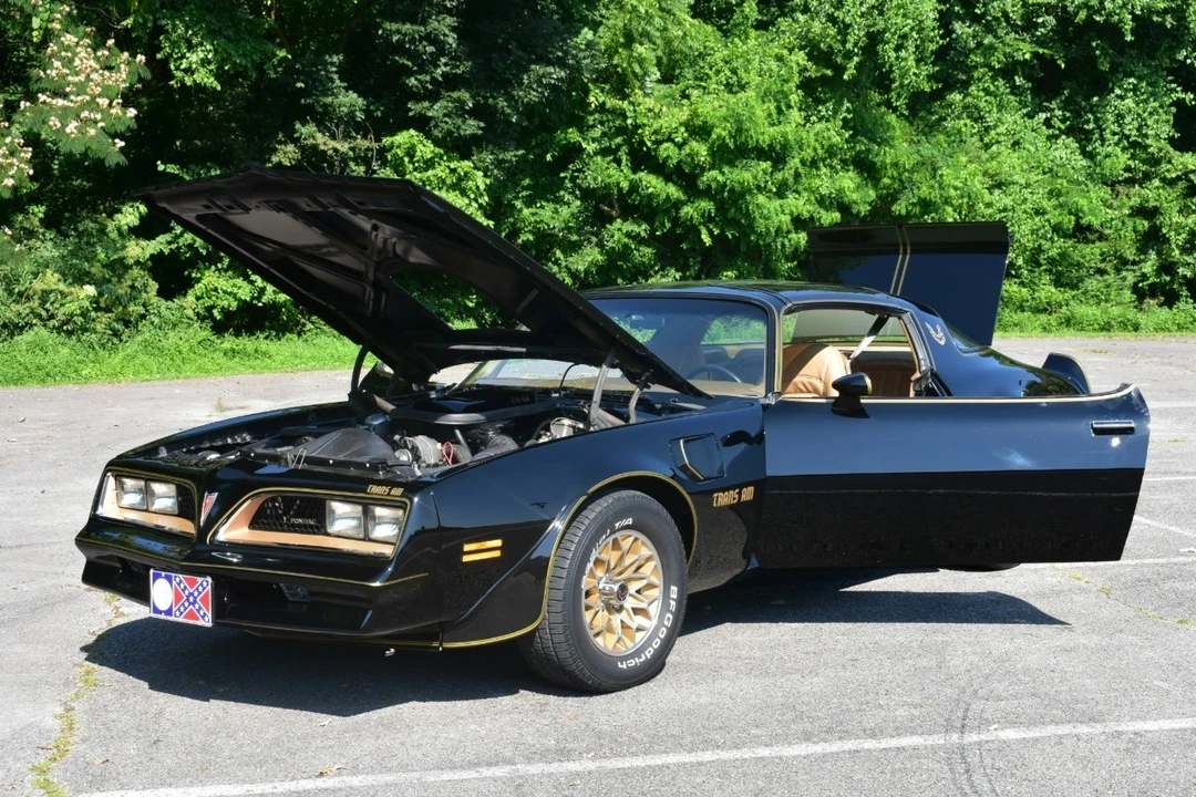 1977 Pontiac Firebird 2nd Gen - Image 8 of 12