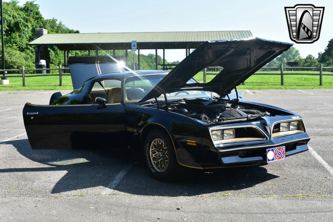 1977 Pontiac Firebird 2nd Gen - Image 11 of 12