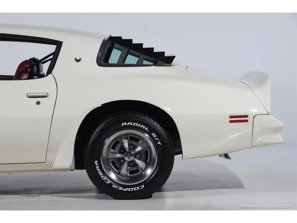 1977 Pontiac Firebird 2nd Gen - Image 19 of 31