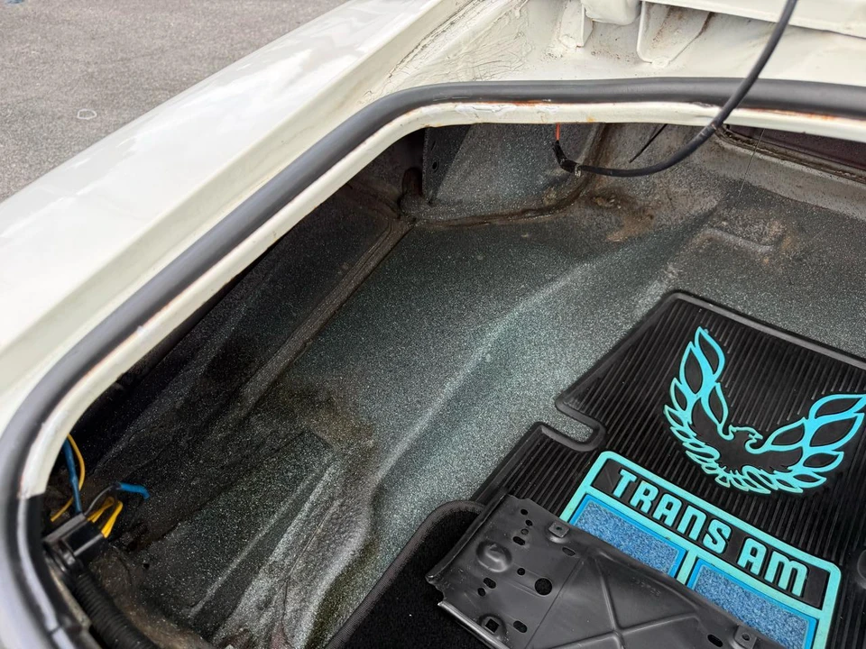1977 Pontiac Firebird 2nd Gen - Image 26 of 28