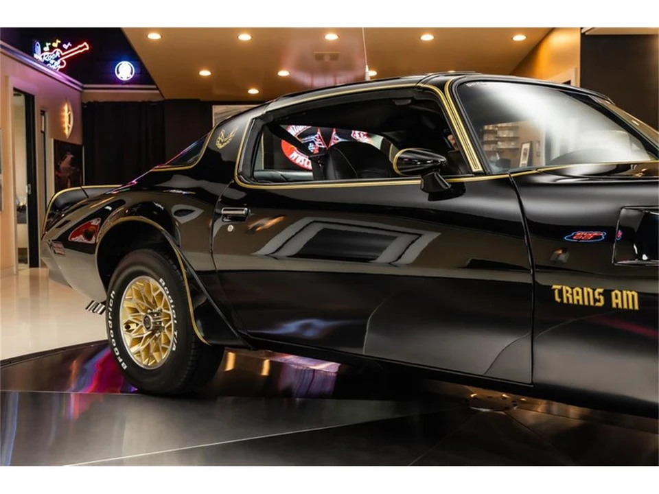 1977 Pontiac Firebird 2nd Gen - Image 23 of 31