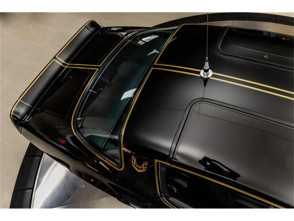 1977 Pontiac Firebird 2nd Gen - Image 25 of 31