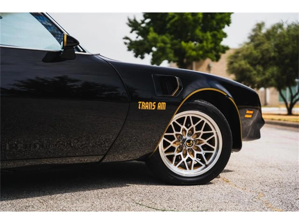 1977 Pontiac Firebird 2nd Gen - Image 25 of 31