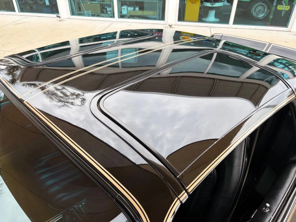 1977 Pontiac Firebird 2nd Gen - Image 25 of 31
